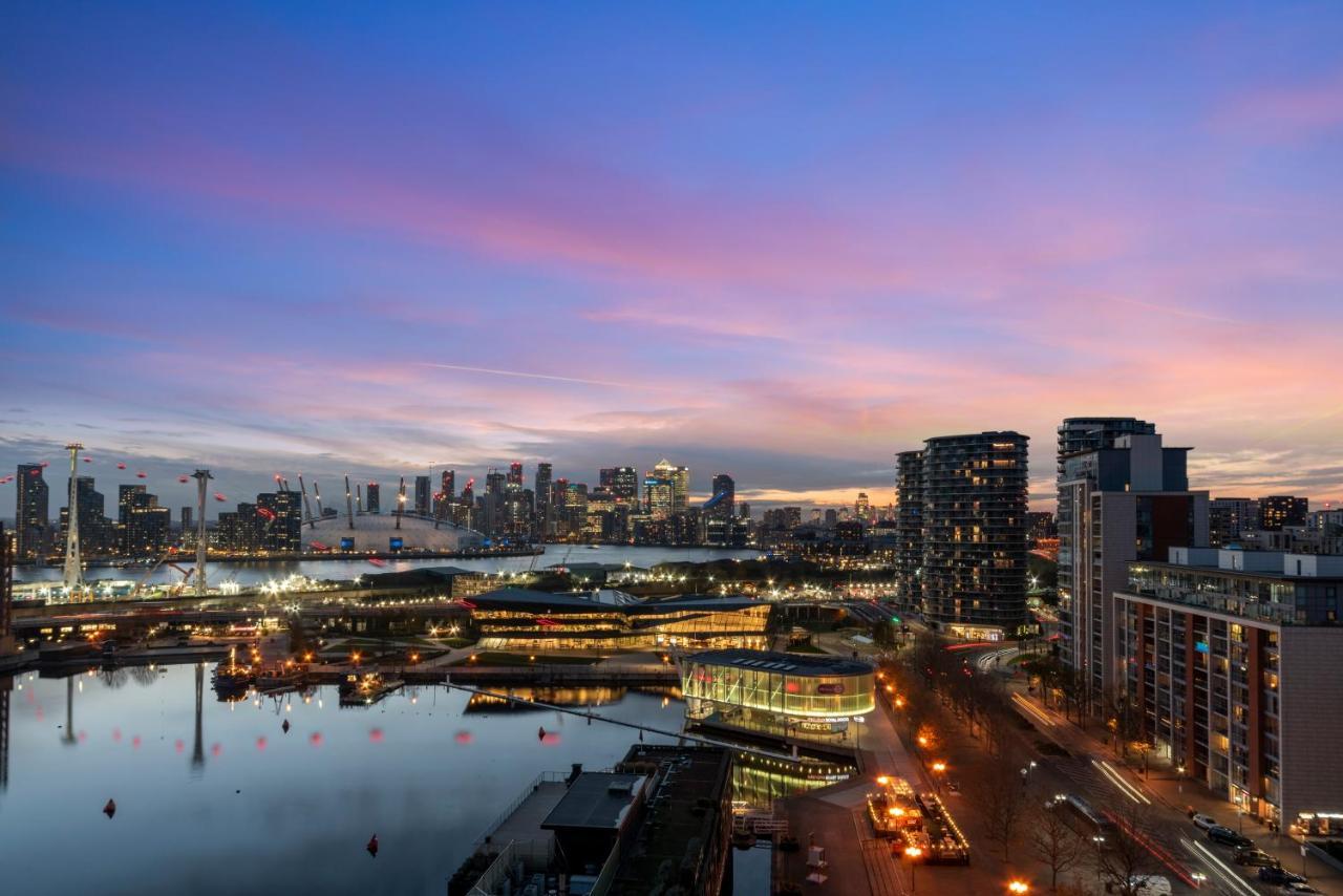 Excel 3 Bedroom Apartment Near City Airport And O2 Arena Londra Dış mekan fotoğraf