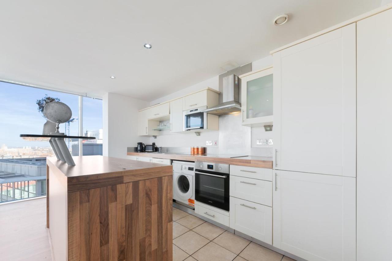 Excel 3 Bedroom Apartment Near City Airport And O2 Arena Londra Dış mekan fotoğraf
